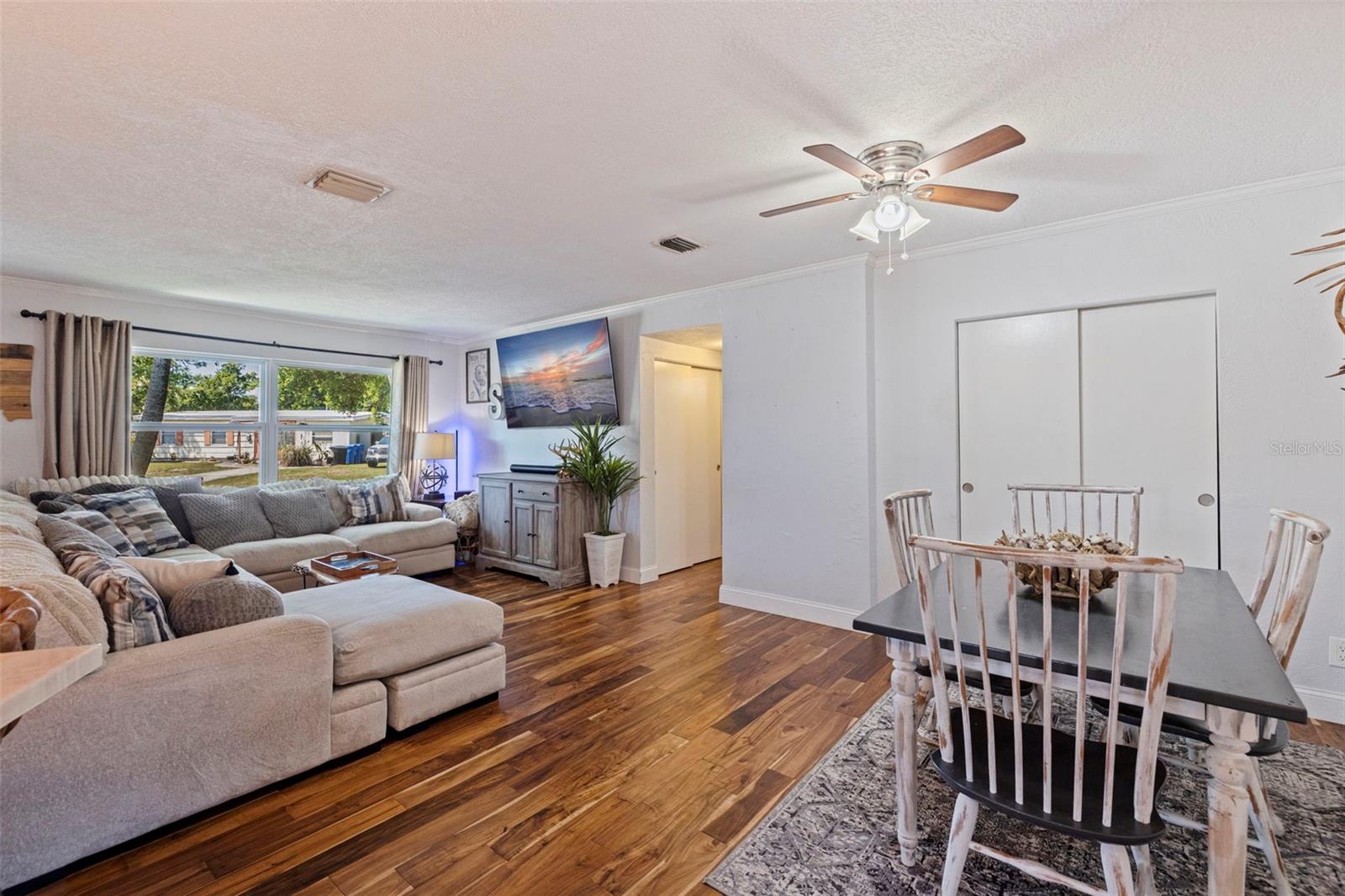 Image 8 of 42 For 280 38th Avenue Se