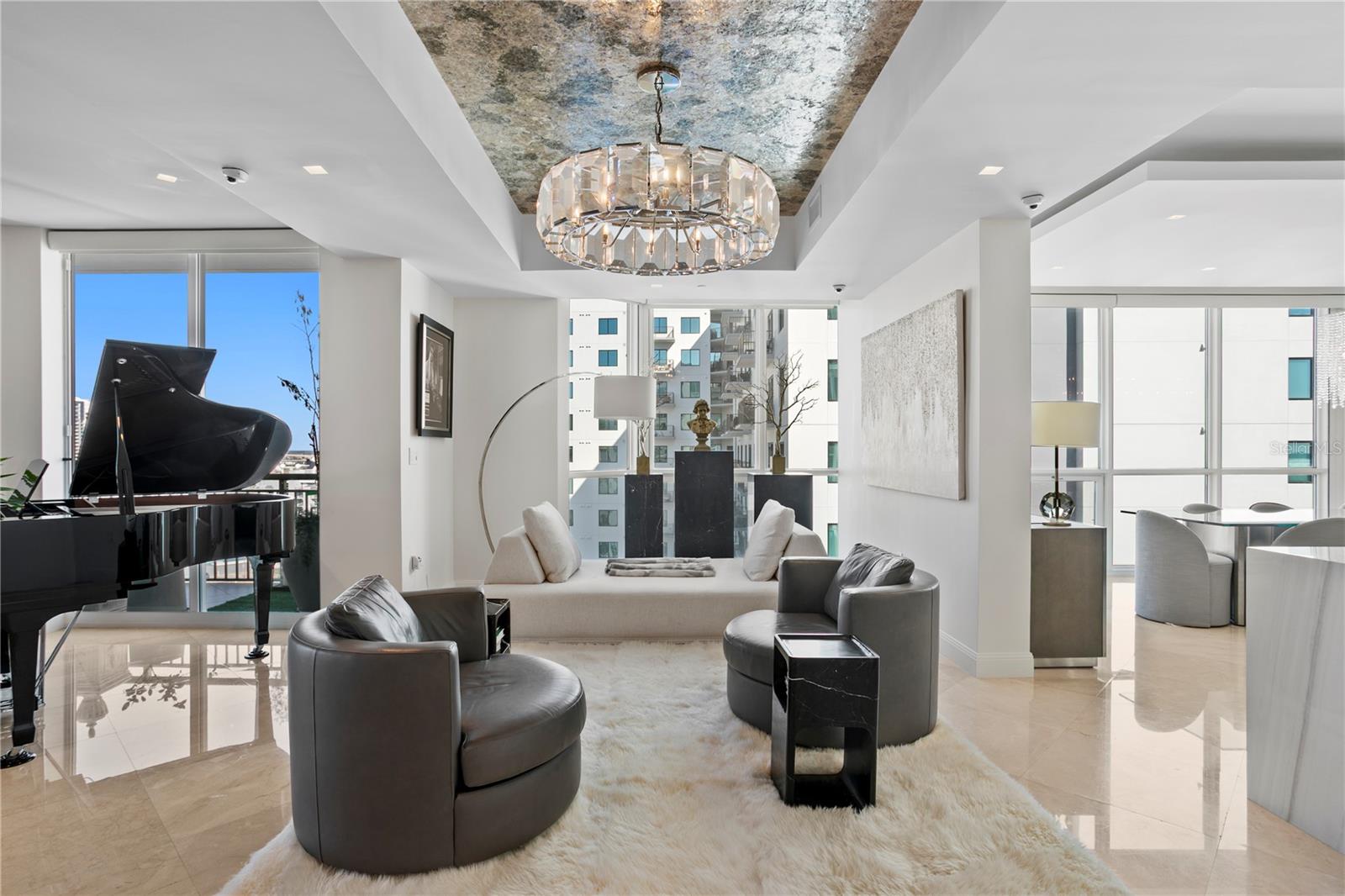 Listing photo id 8 for 450 Knights Run Avenue 1801