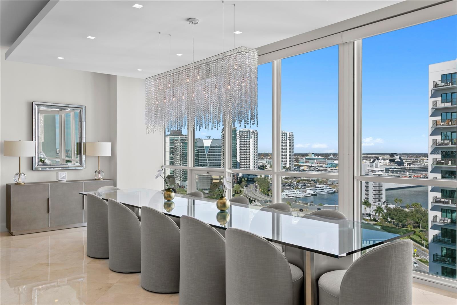 Listing photo id 14 for 450 Knights Run Avenue 1801