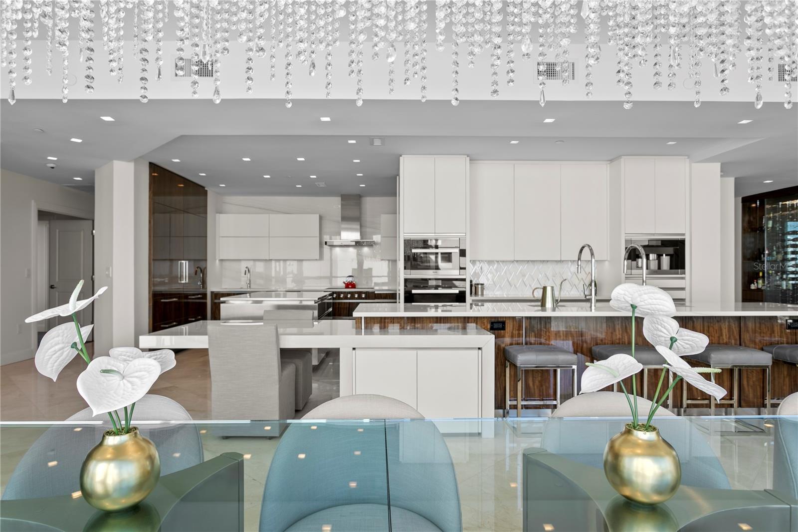 Listing photo id 18 for 450 Knights Run Avenue 1801