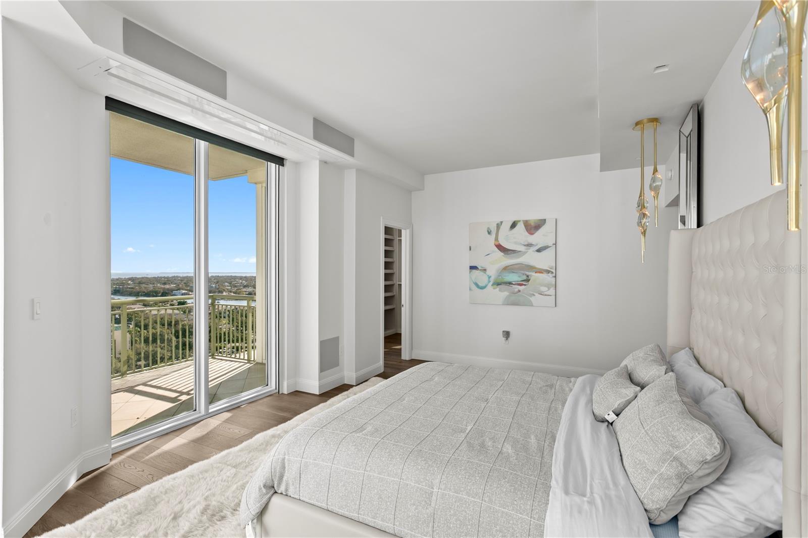 Listing photo id 36 for 450 Knights Run Avenue 1801