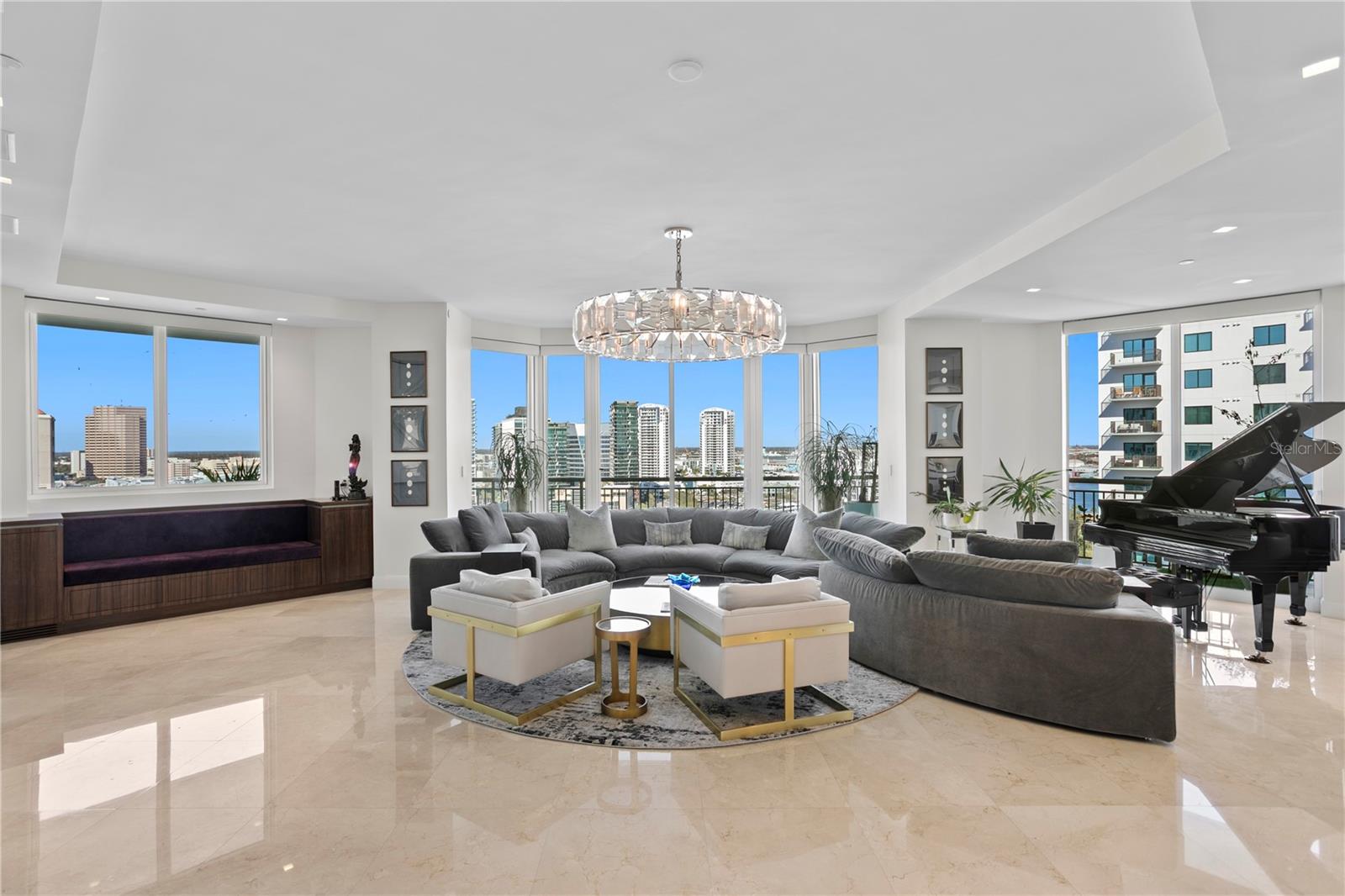 Listing photo id 2 for 450 Knights Run Avenue 1801