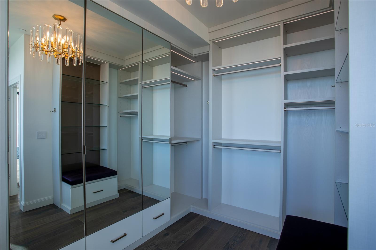 Listing photo id 39 for 450 Knights Run Avenue 1801