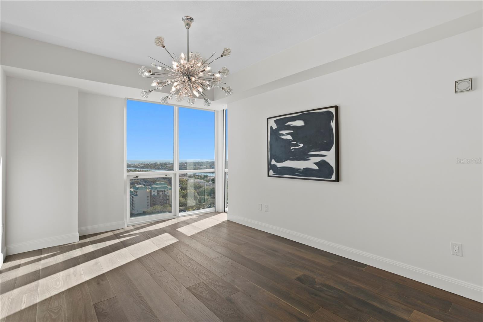 Listing photo id 46 for 450 Knights Run Avenue 1801