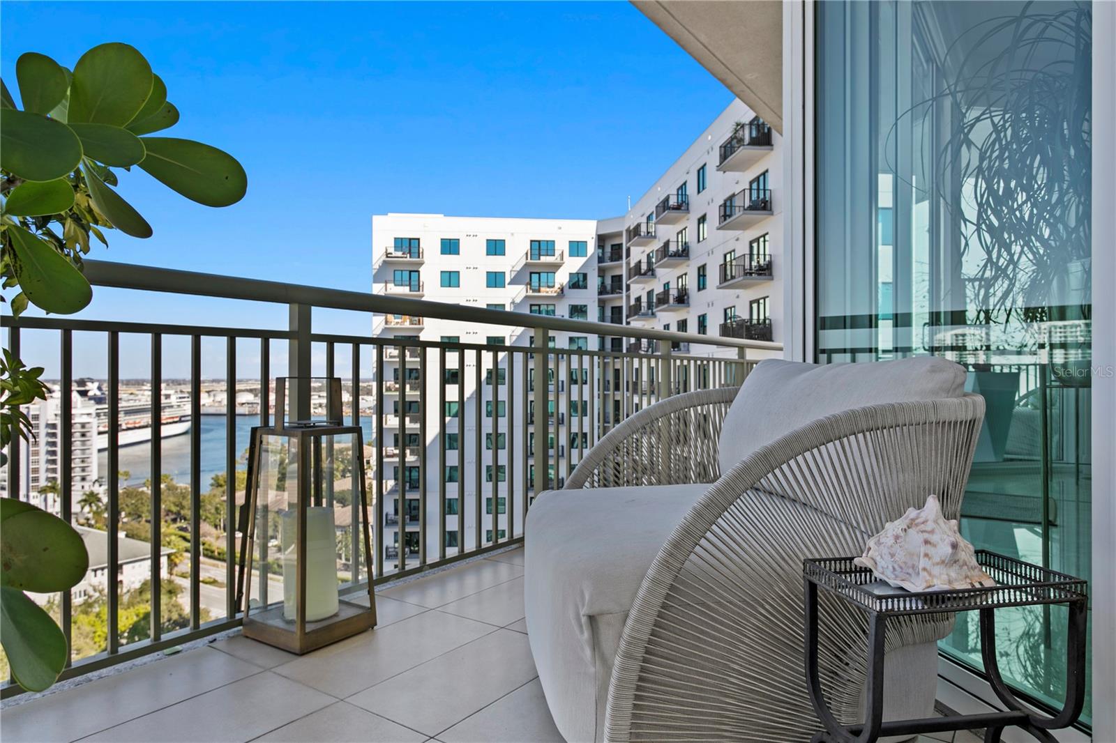 Listing photo id 56 for 450 Knights Run Avenue 1801