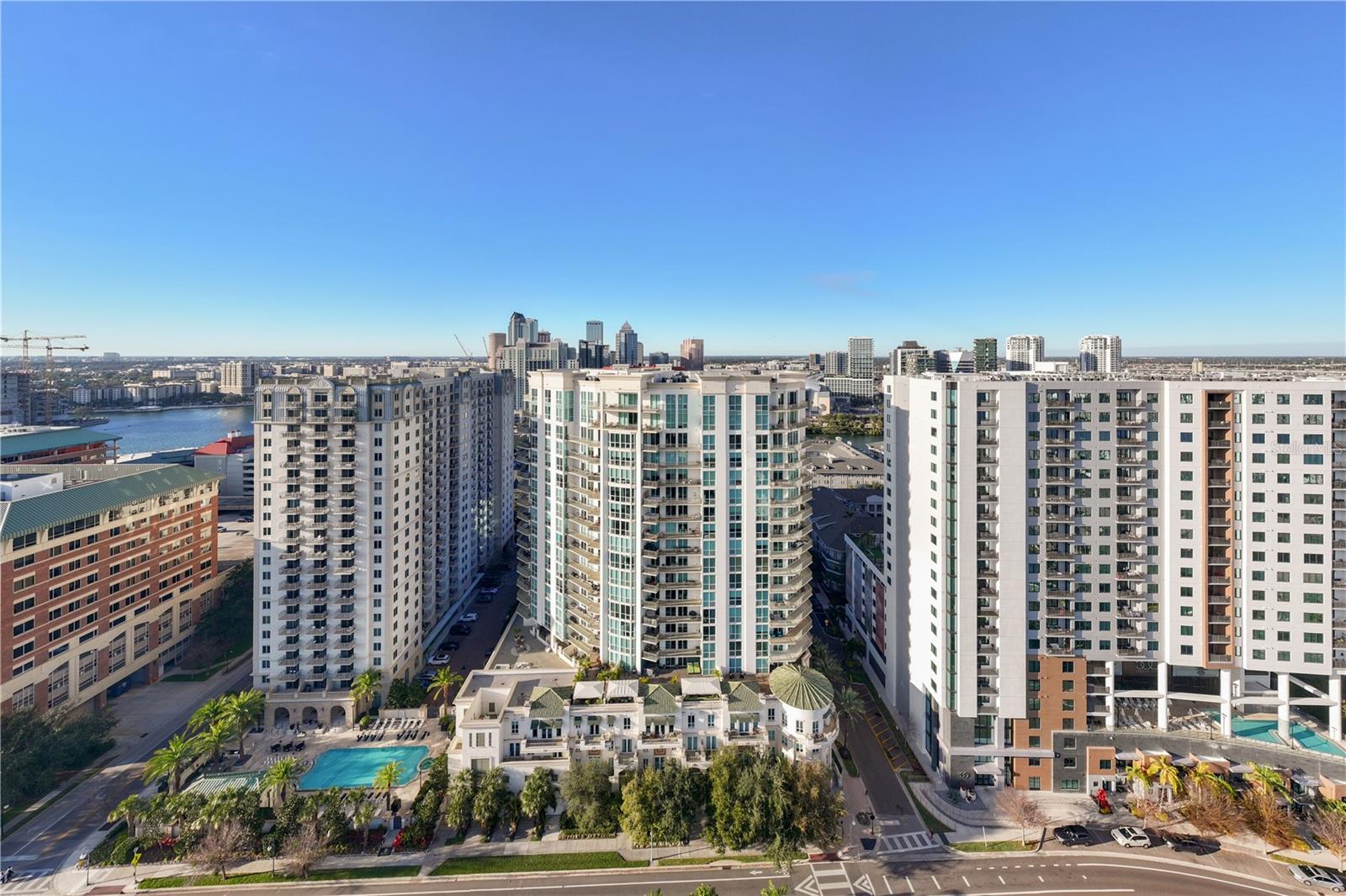 Listing photo id 78 for 450 Knights Run Avenue 1801