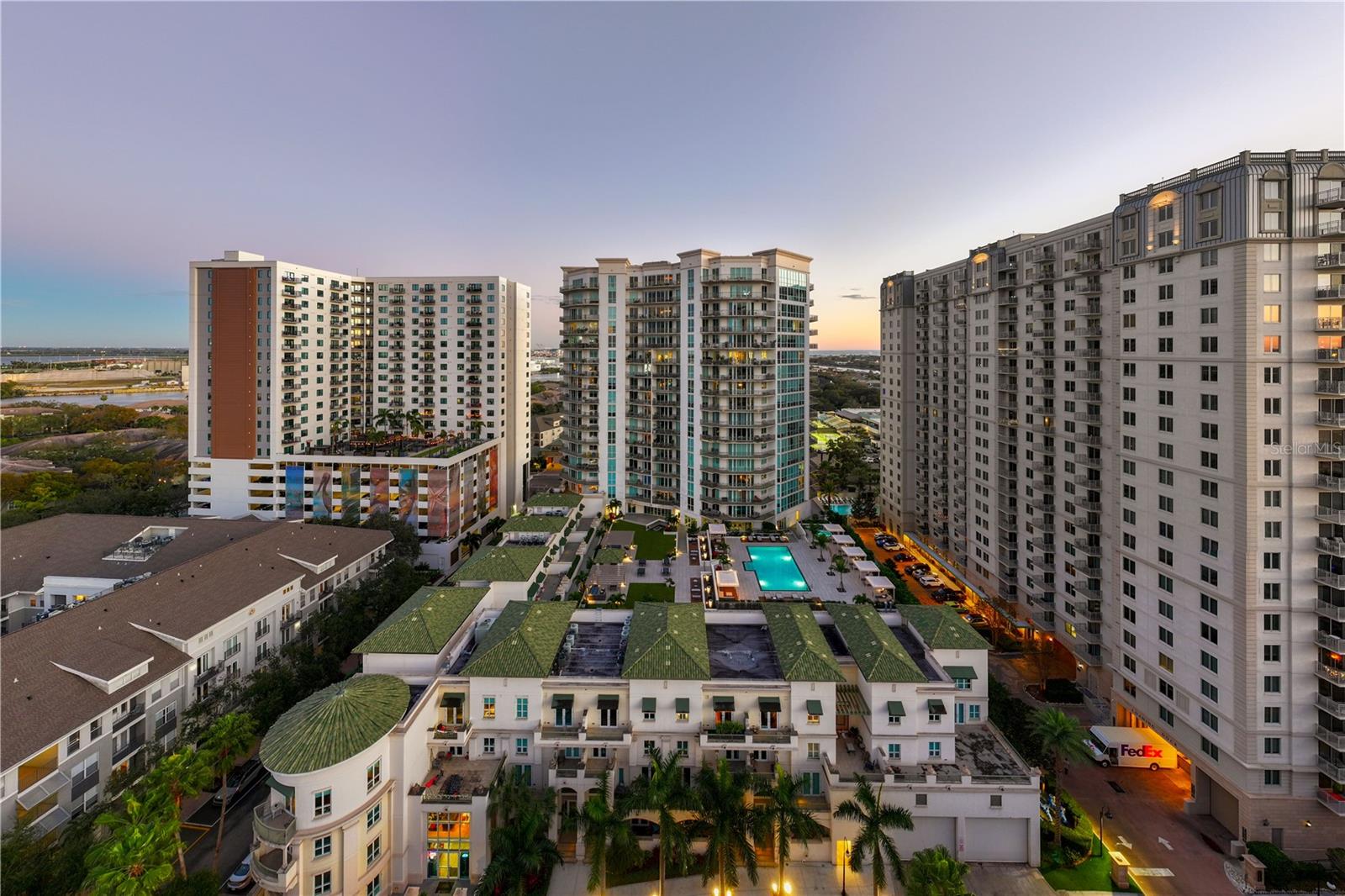 Listing photo id 86 for 450 Knights Run Avenue 1801