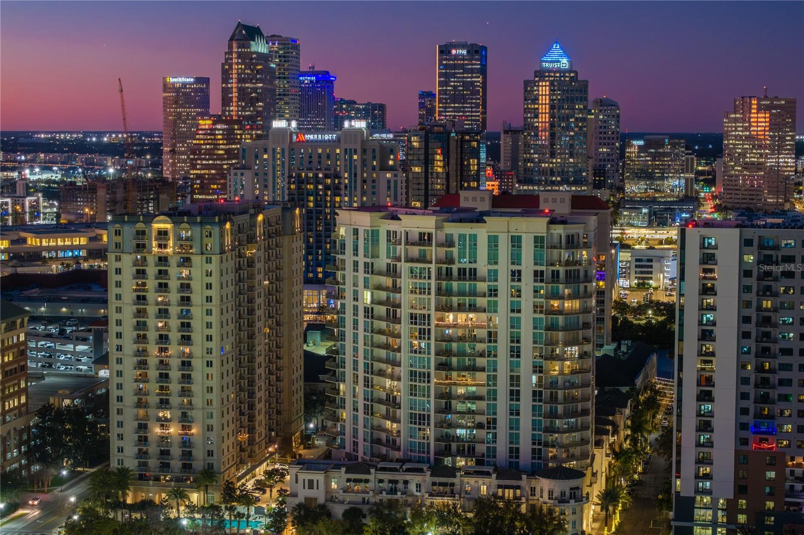 Listing photo id 94 for 450 Knights Run Avenue 1801