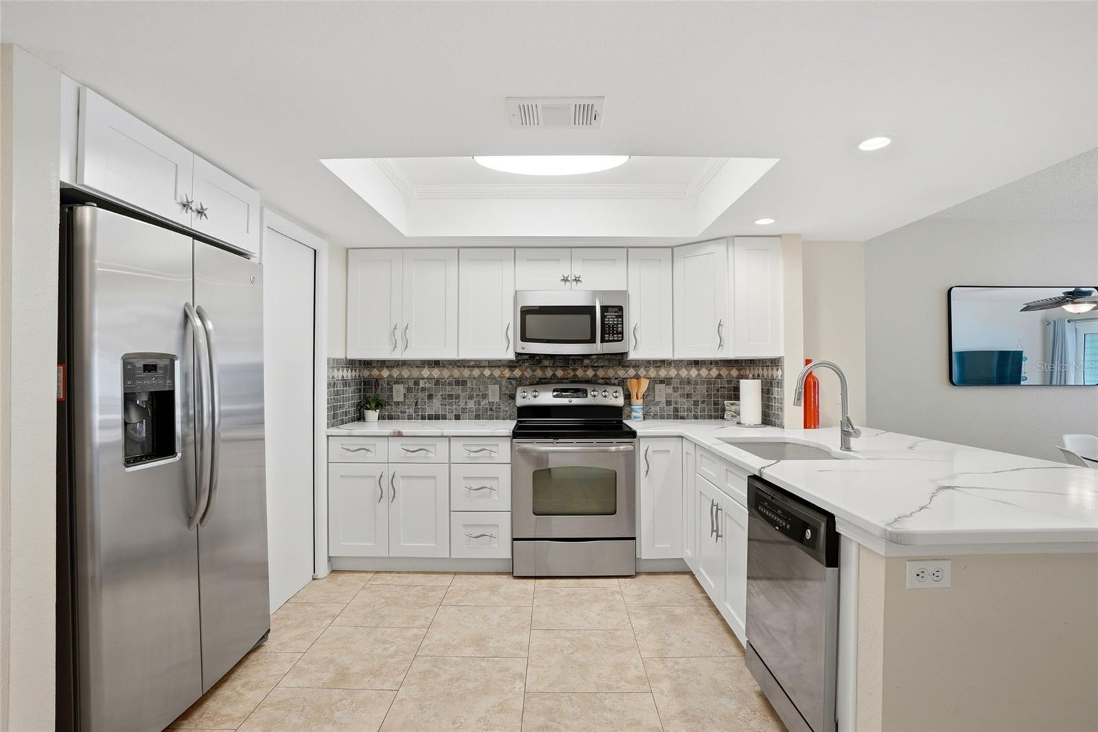 Image 10 of 55 For 900 Harbour House Drive