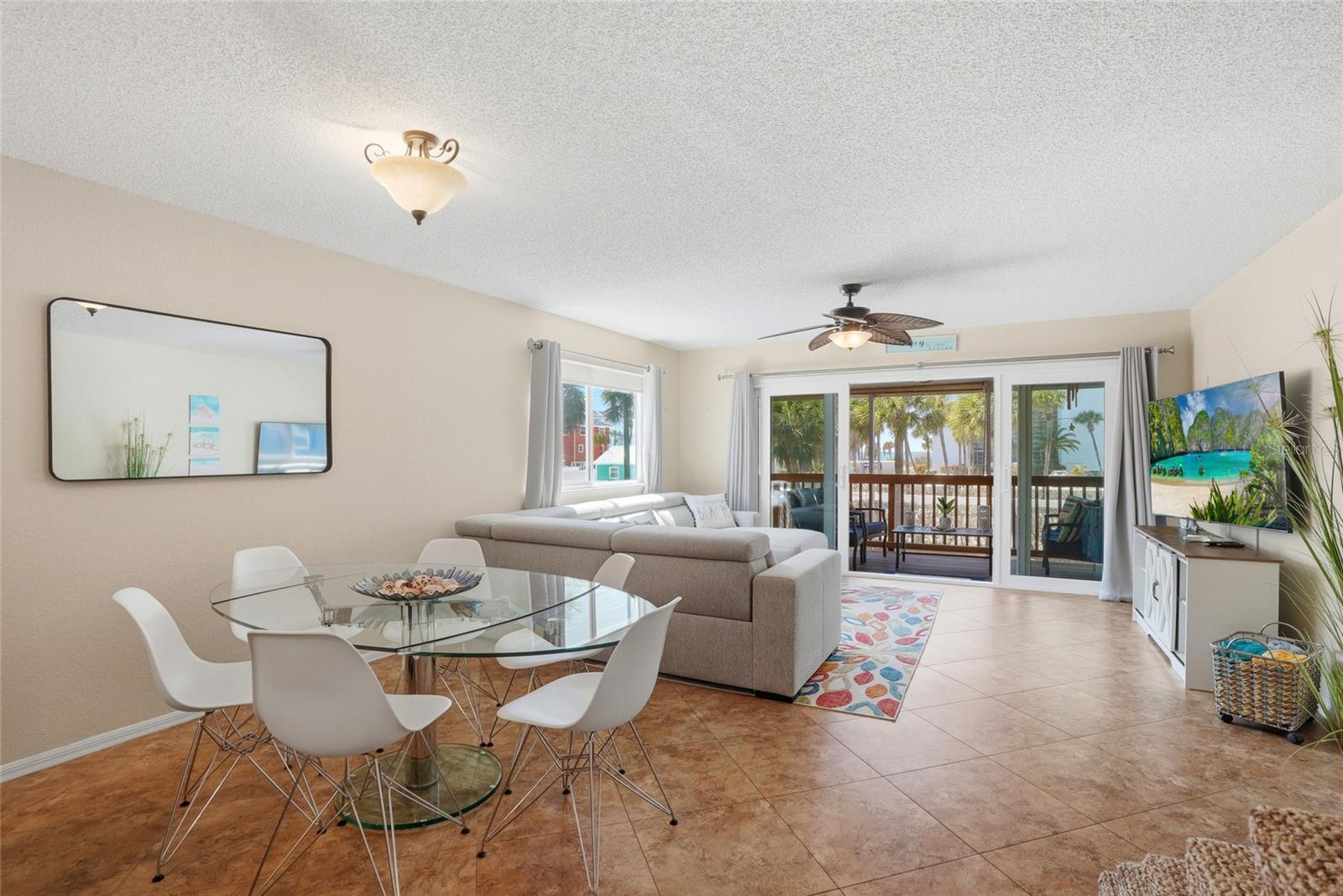 Image 12 of 55 For 900 Harbour House Drive