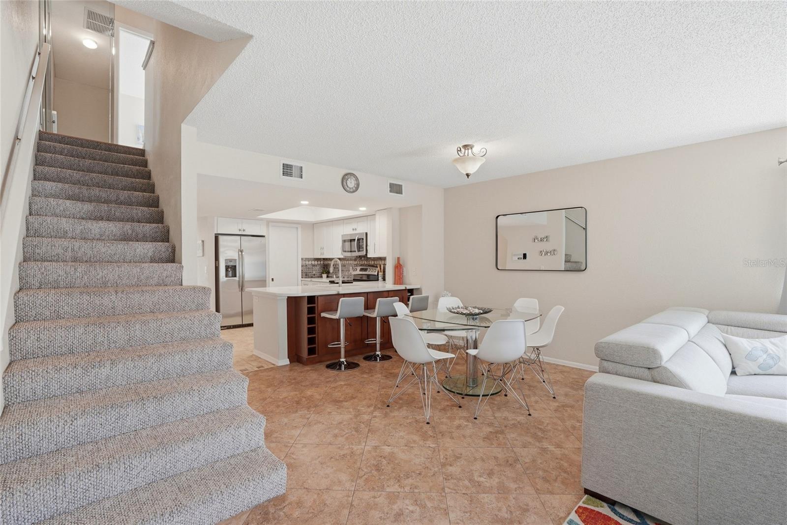 Image 13 of 55 For 900 Harbour House Drive