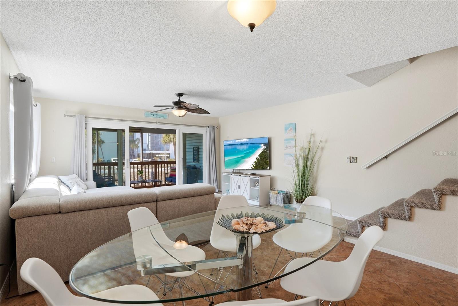 Image 14 of 55 For 900 Harbour House Drive