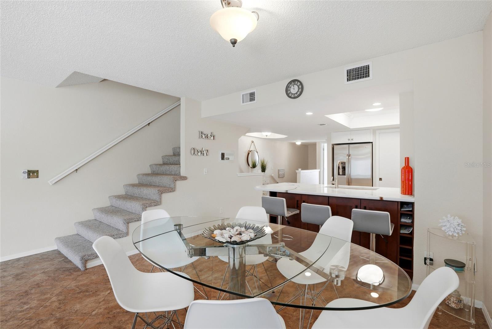 Image 15 of 55 For 900 Harbour House Drive