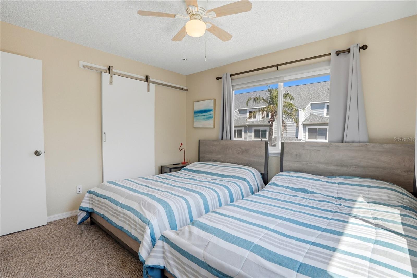 Image 24 of 55 For 900 Harbour House Drive