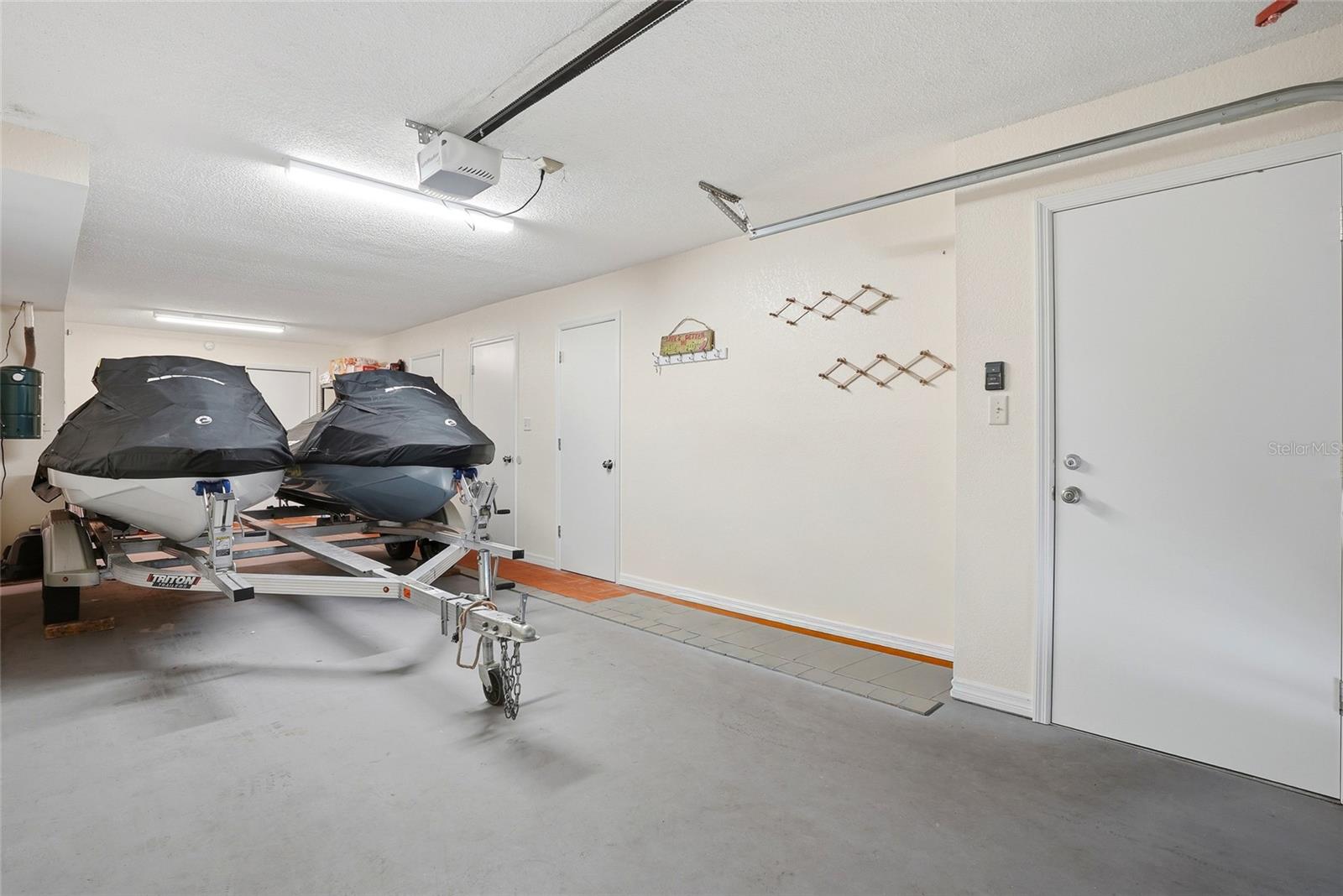 Image 39 of 55 For 900 Harbour House Drive