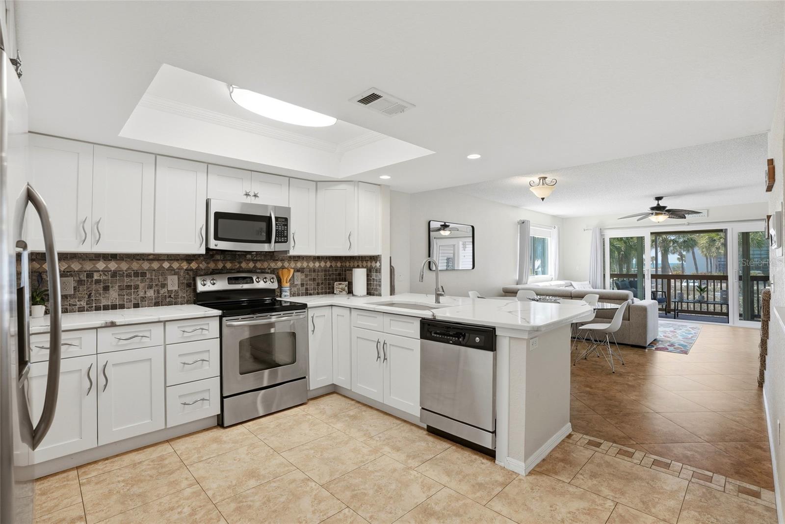 Image 8 of 55 For 900 Harbour House Drive