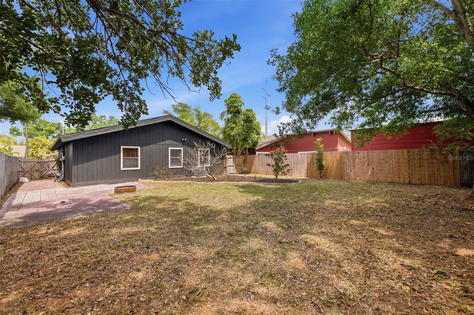 Image 19 of 24 For 6440 68th Avenue N