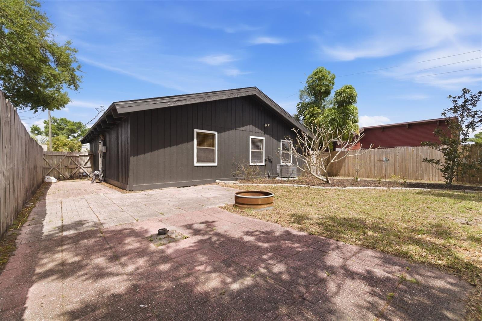 Image 20 of 24 For 6440 68th Avenue N