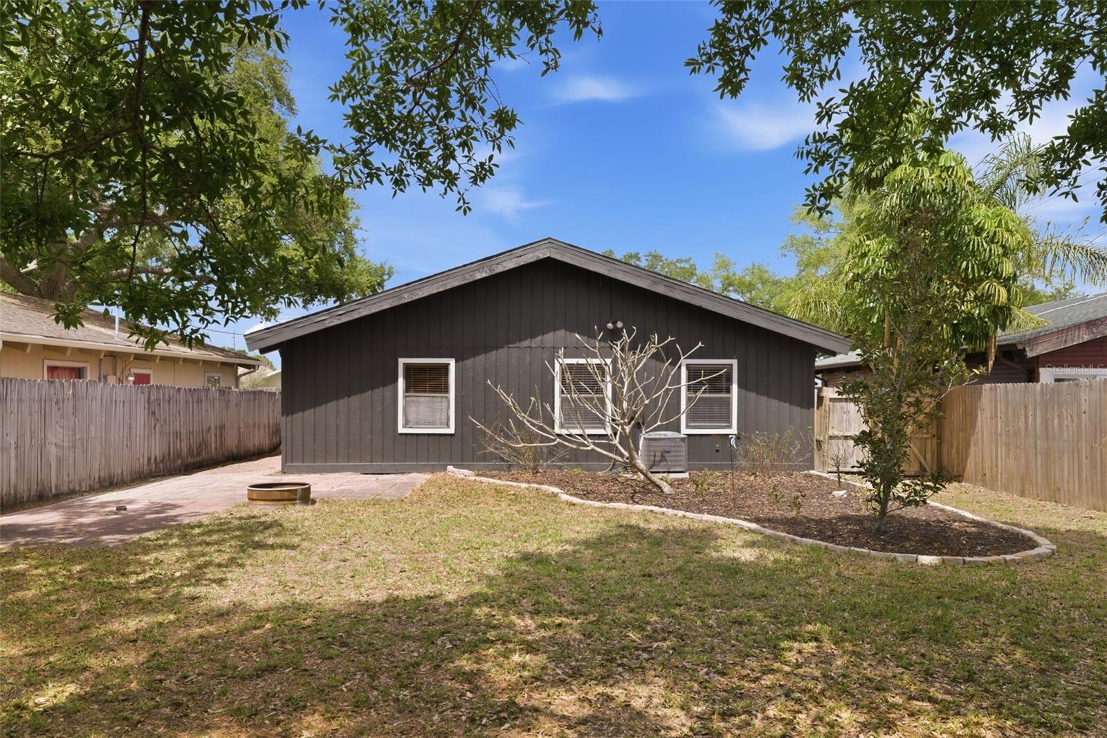 Image 21 of 24 For 6440 68th Avenue N