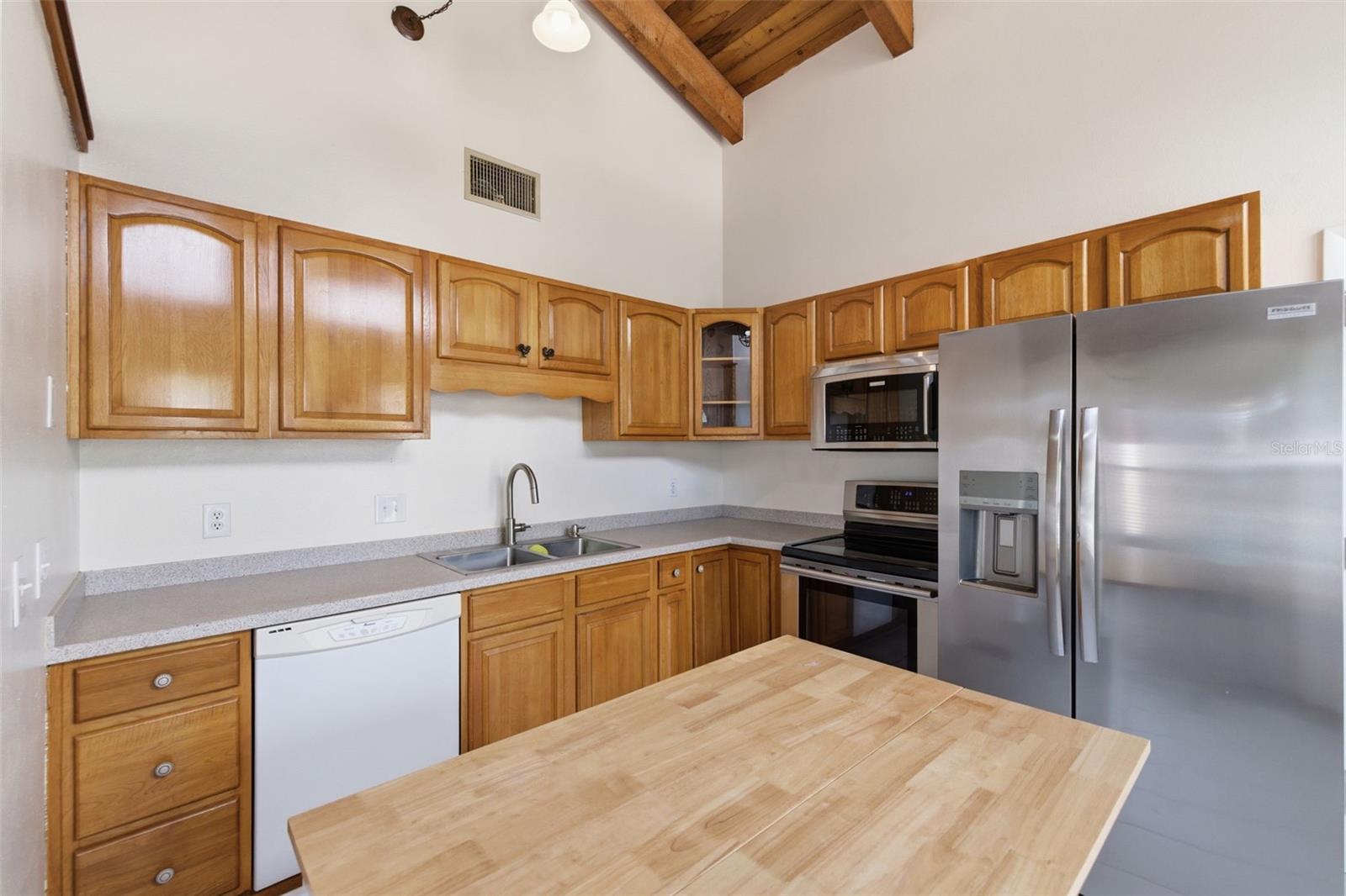 Image 9 of 24 For 6440 68th Avenue N