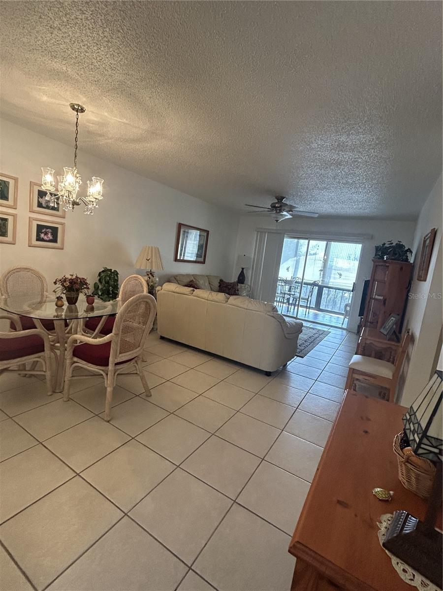 Image 10 of 48 For 11485 Oakhurst Road 200-318