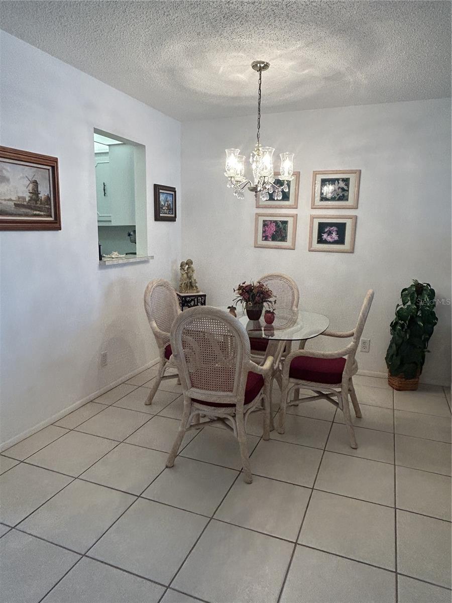 Image 13 of 48 For 11485 Oakhurst Road 200-318