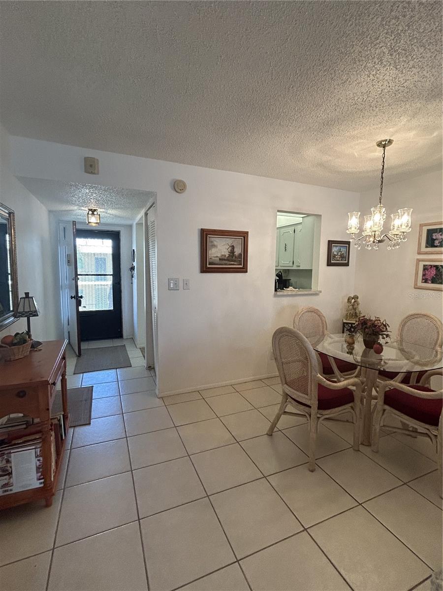 Image 14 of 48 For 11485 Oakhurst Road 200-318