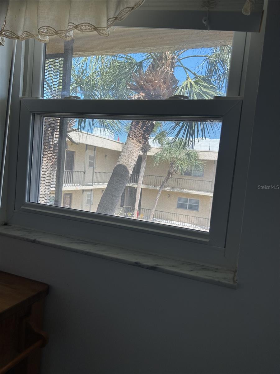 Image 17 of 48 For 11485 Oakhurst Road 200-318