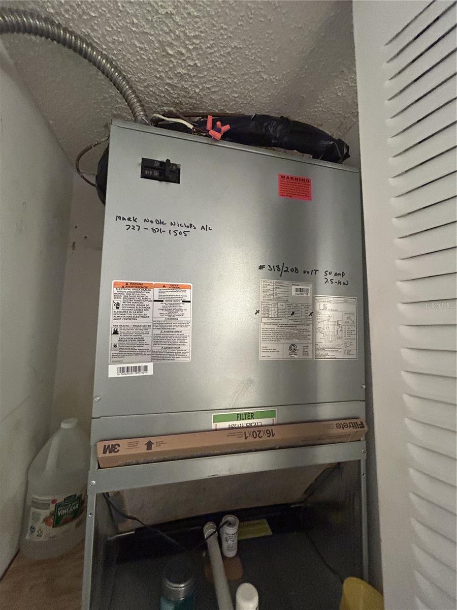 Image 34 of 48 For 11485 Oakhurst Road 200-318