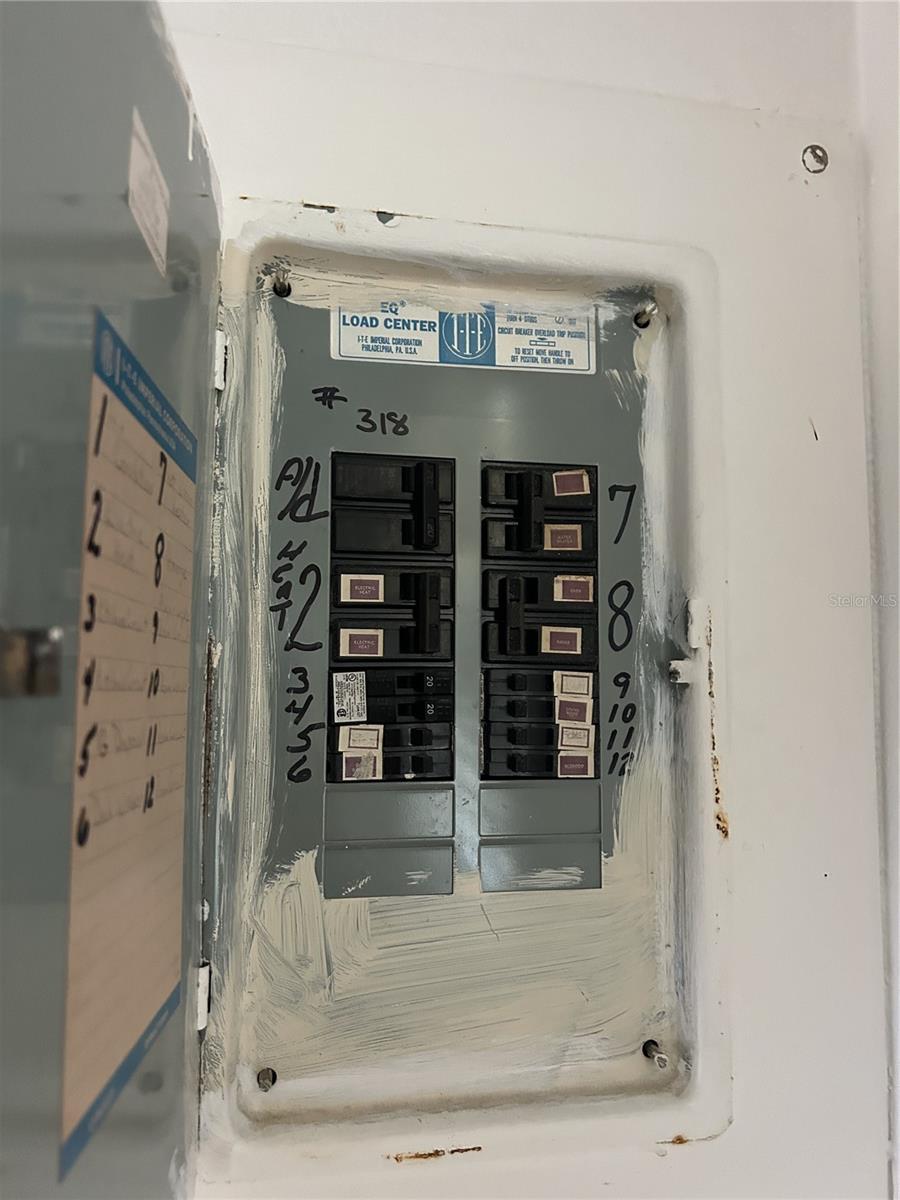 Image 35 of 48 For 11485 Oakhurst Road 200-318