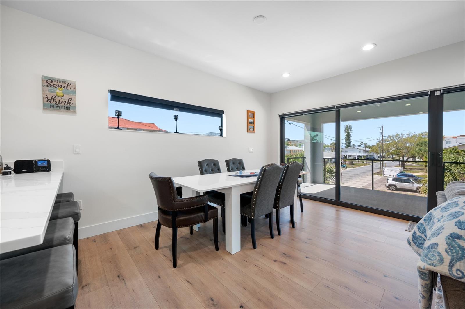 Image 23 of 62 For 2200 Bay Boulevard A