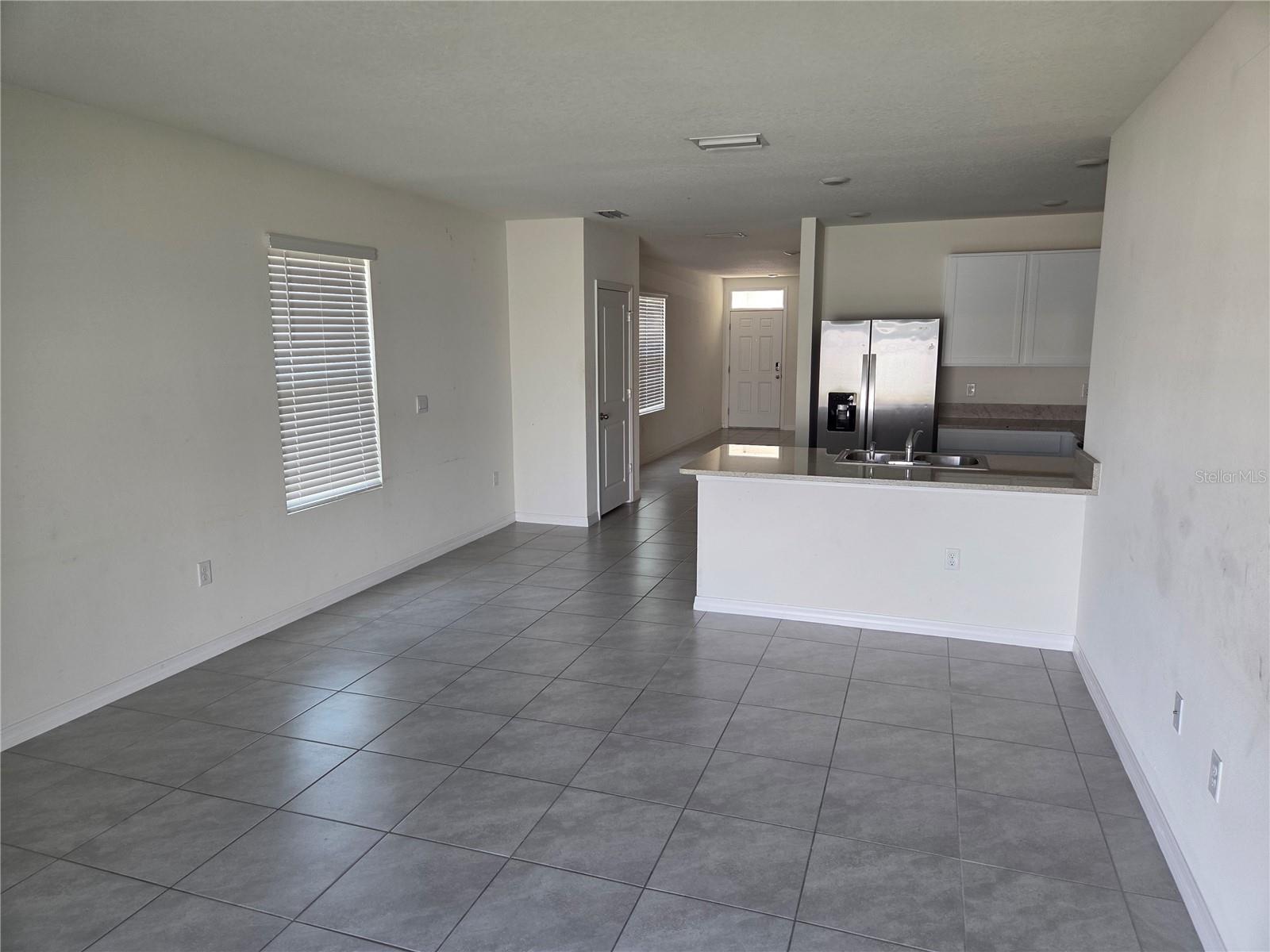 Image 3 of 9 For 17007 Blister Wing Drive