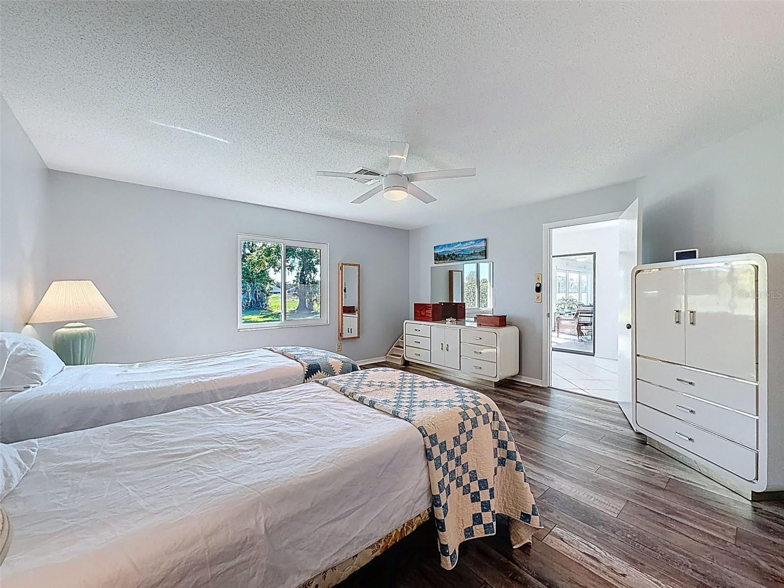 Image 21 of 51 For 2629 Lancaster Drive