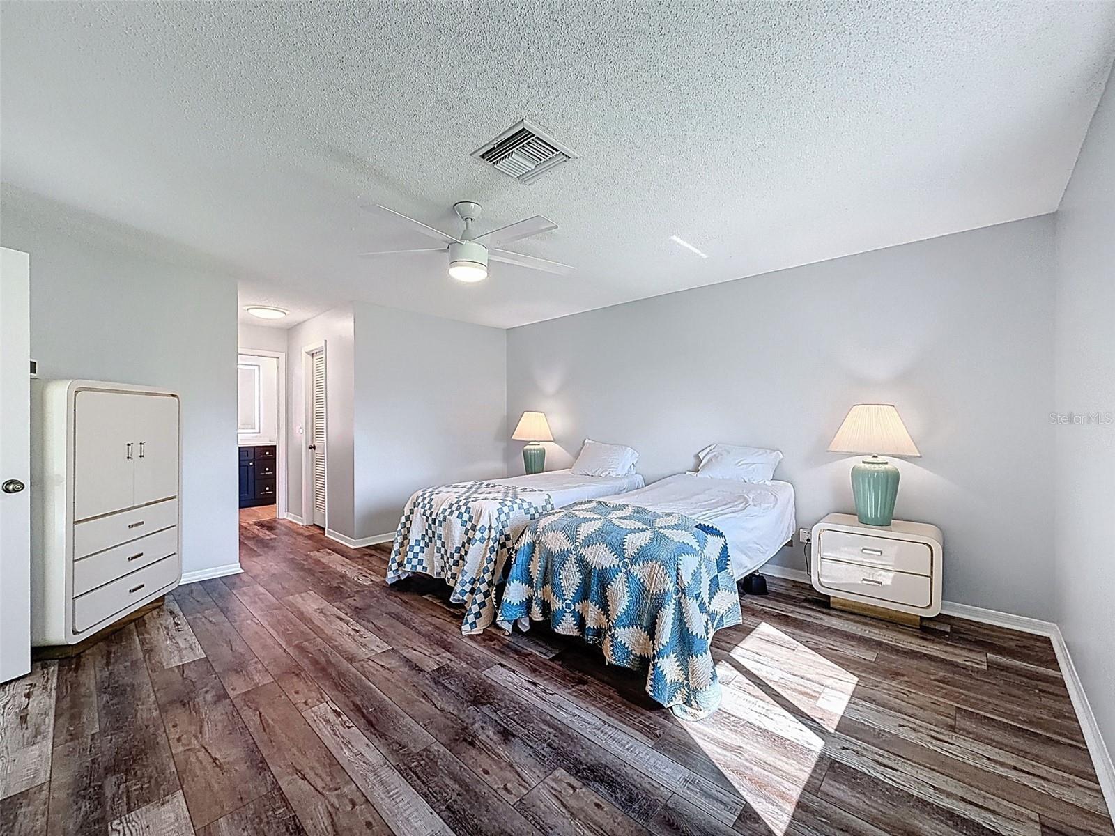 Image 23 of 51 For 2629 Lancaster Drive