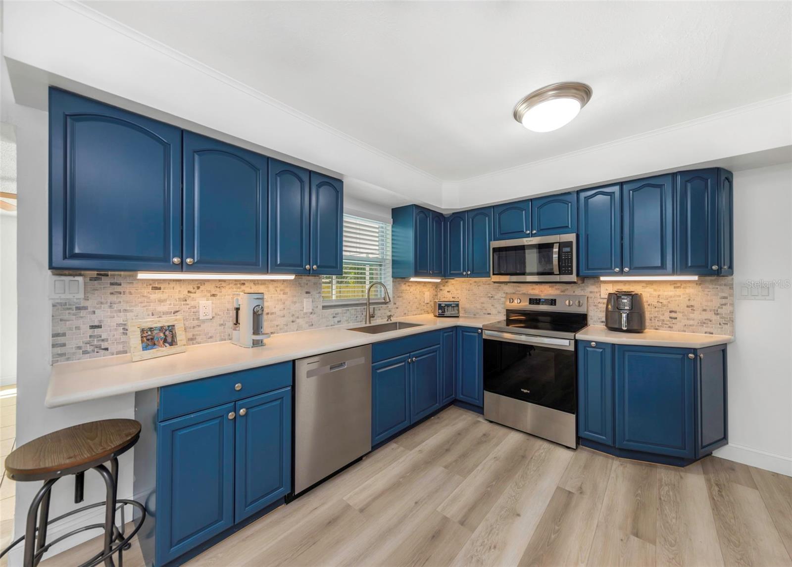 Image 14 of 57 For 3070 Dryer Avenue