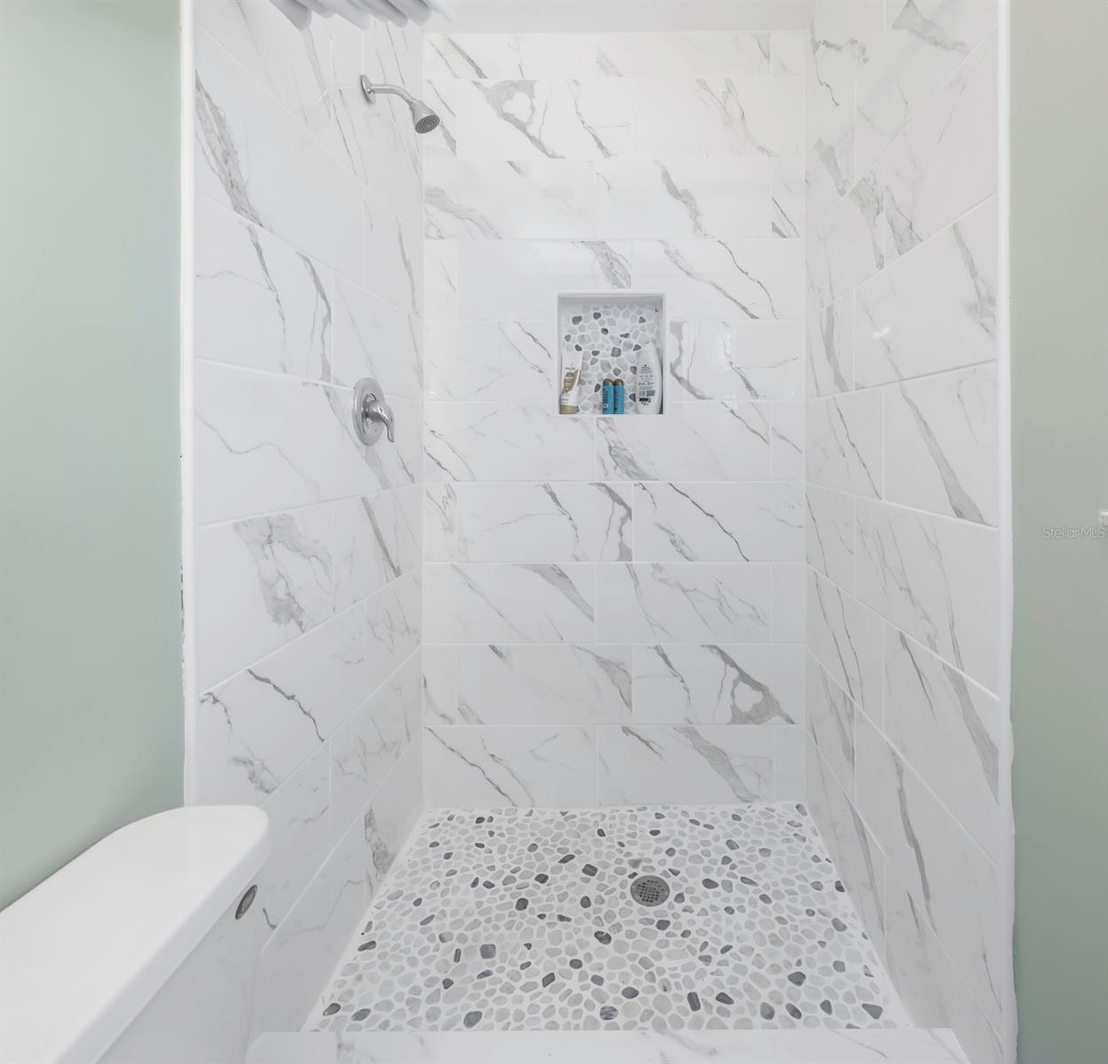 Image 20 of 57 For 3070 Dryer Avenue