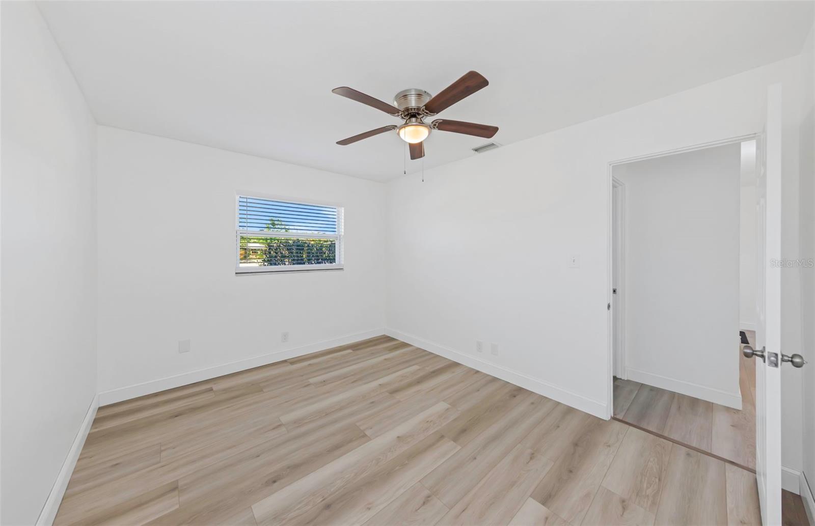 Image 23 of 57 For 3070 Dryer Avenue