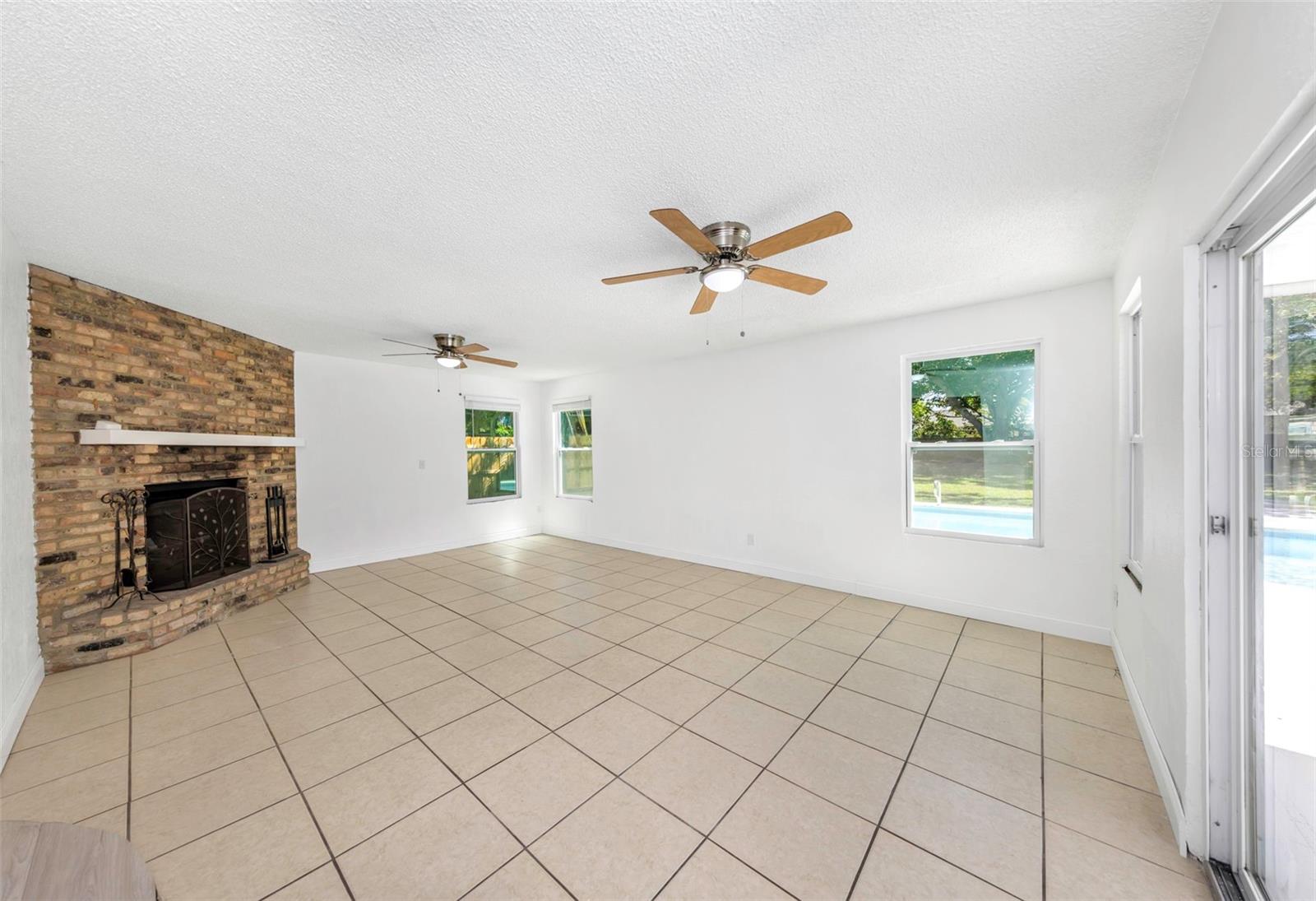 Image 32 of 57 For 3070 Dryer Avenue