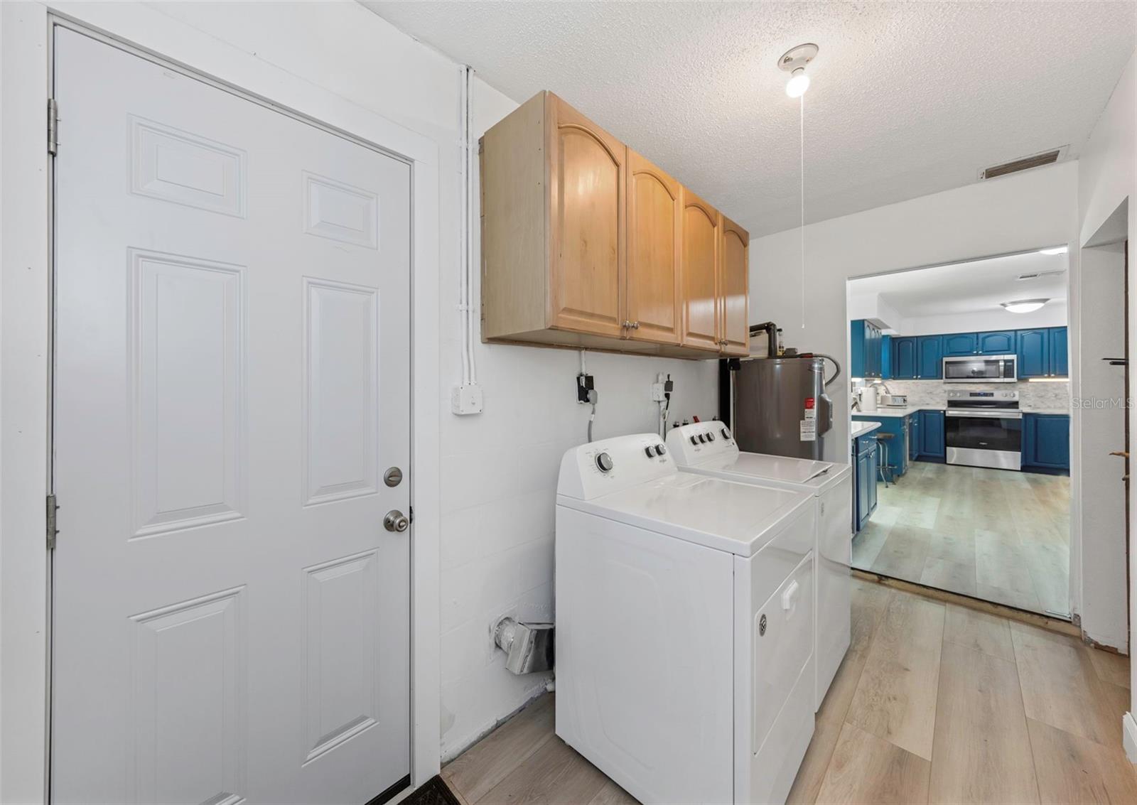 Image 35 of 57 For 3070 Dryer Avenue