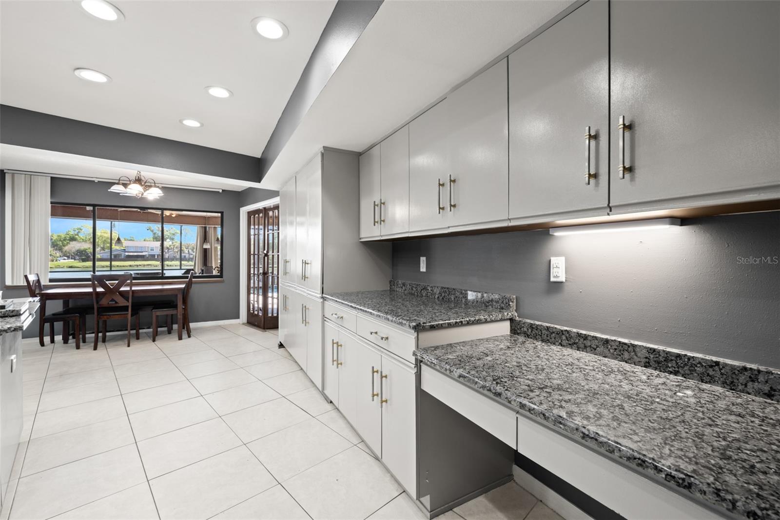 Image 15 of 59 For 14947 Lake Forest Drive