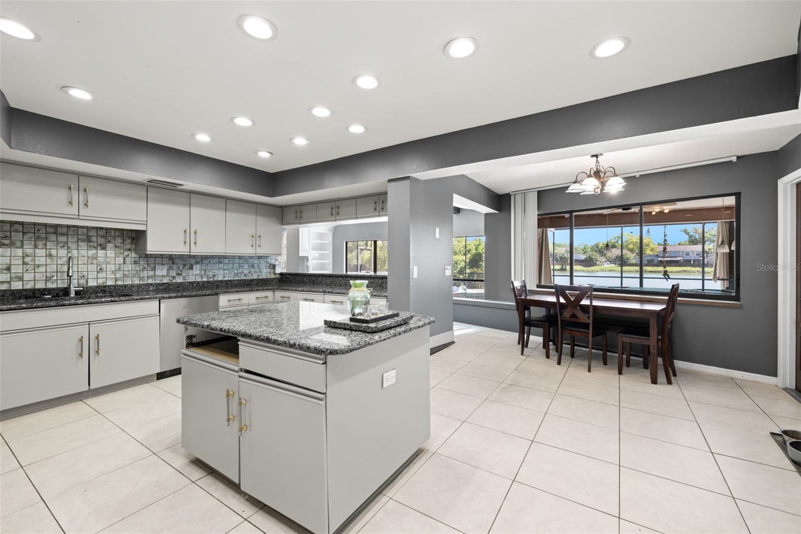 Image 16 of 59 For 14947 Lake Forest Drive