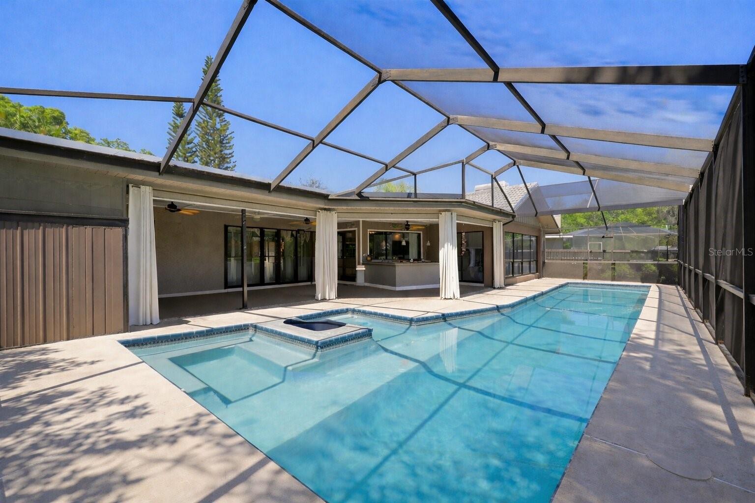 Image 34 of 59 For 14947 Lake Forest Drive