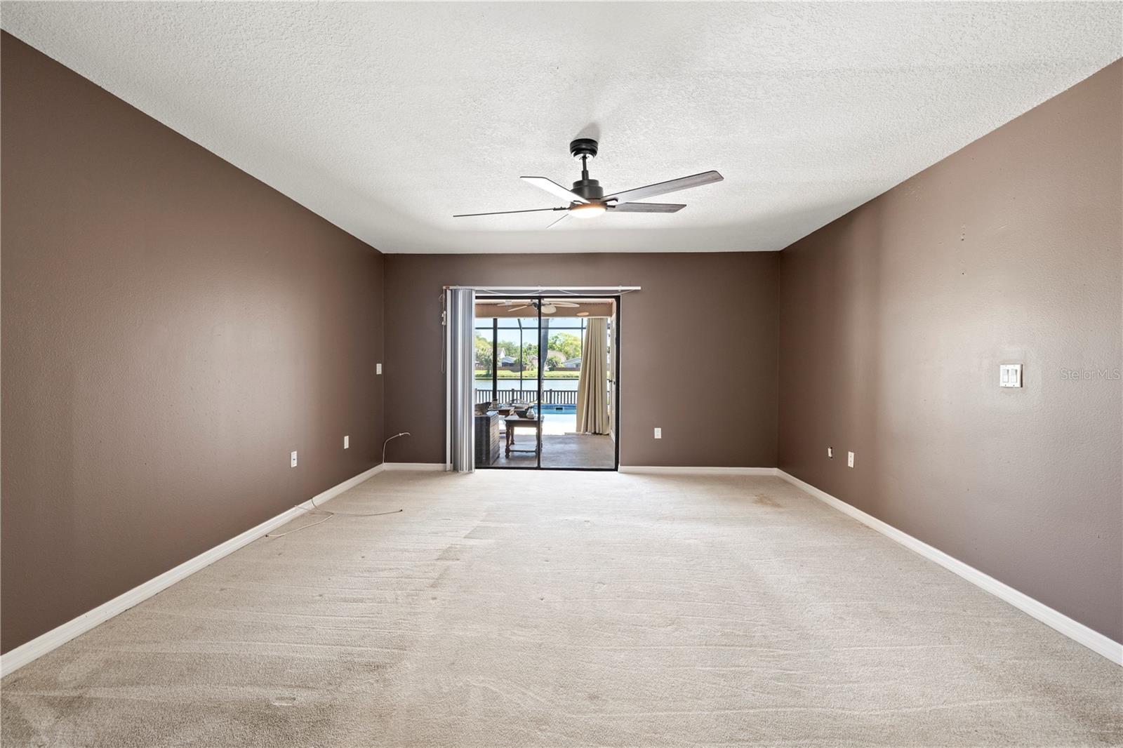 Image 40 of 59 For 14947 Lake Forest Drive