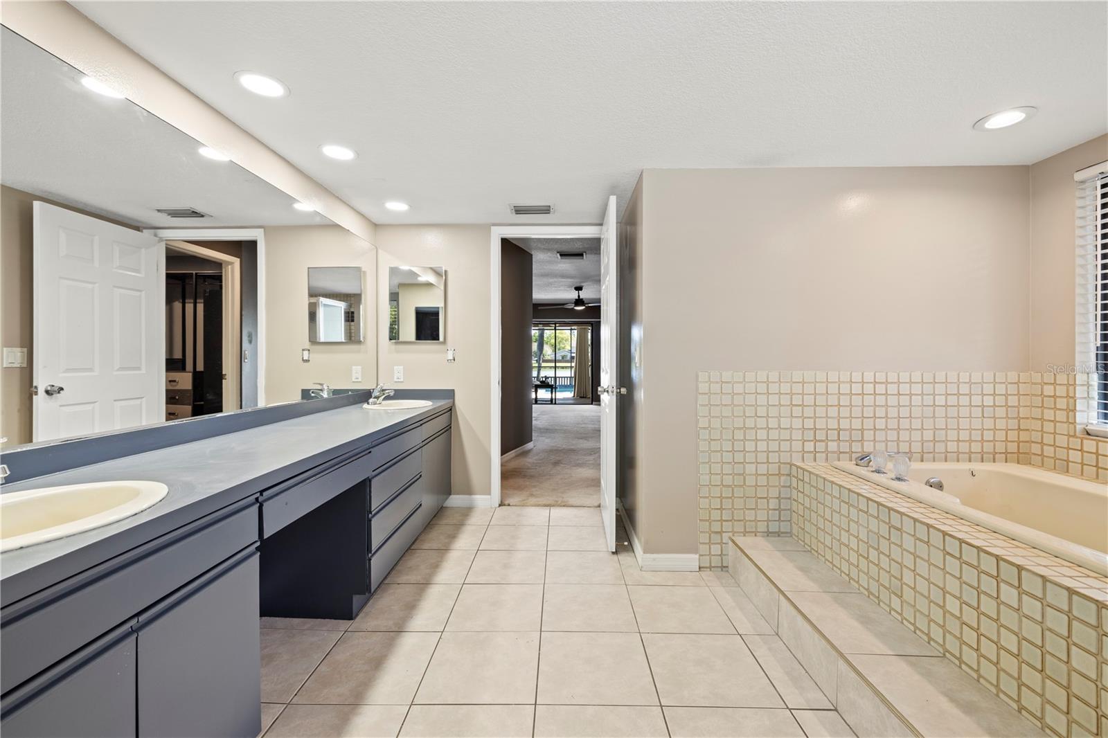 Image 44 of 59 For 14947 Lake Forest Drive