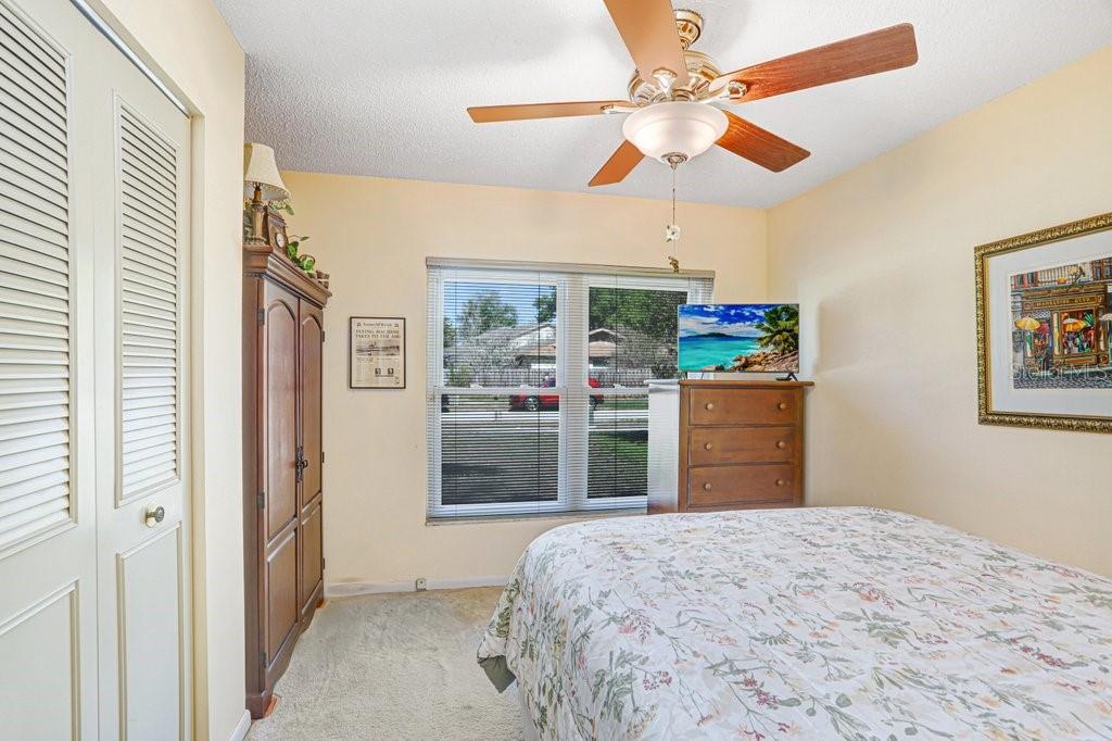 Image 15 of 26 For 14931 Old Pointe Road