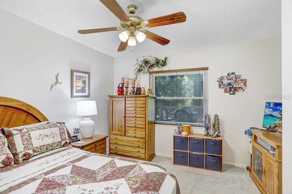 Image 16 of 26 For 14931 Old Pointe Road