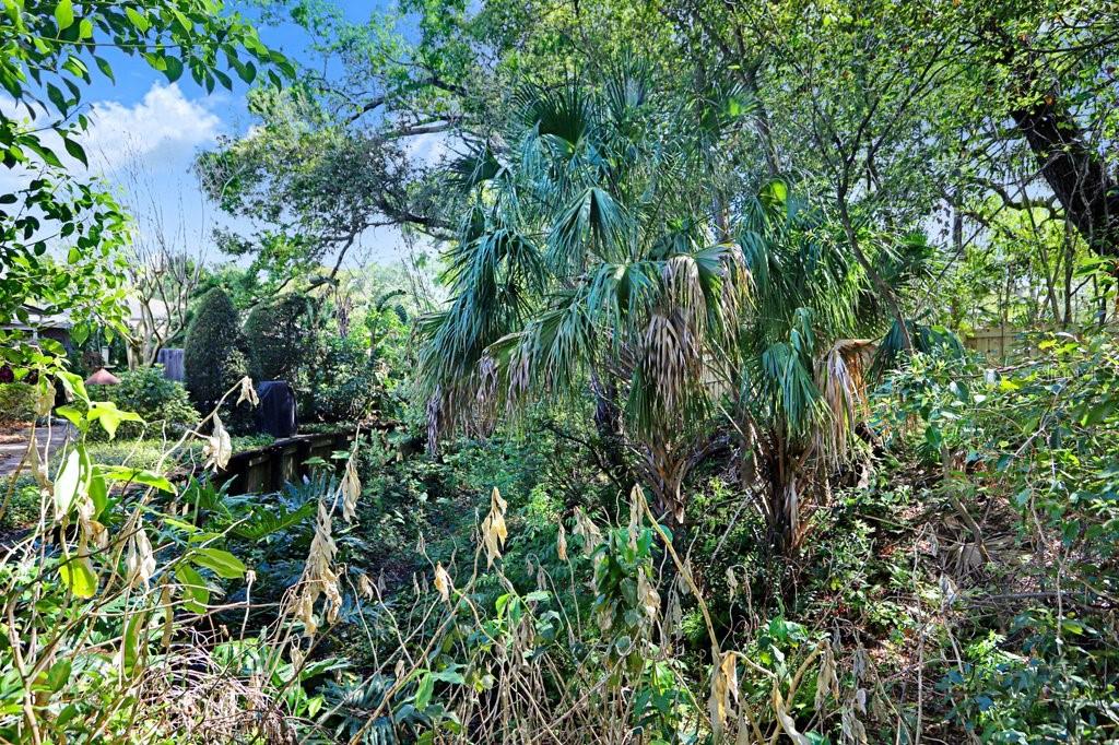 Image 25 of 26 For 14931 Old Pointe Road