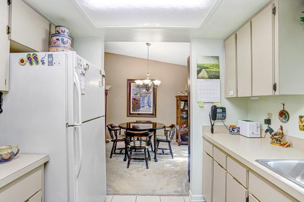 Image 9 of 26 For 14931 Old Pointe Road