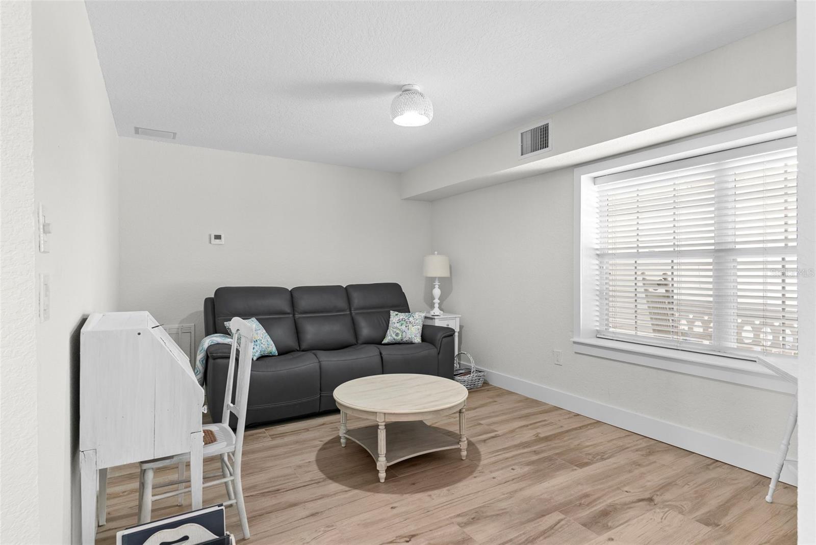 Image 13 of 57 For 11445 9th Street E