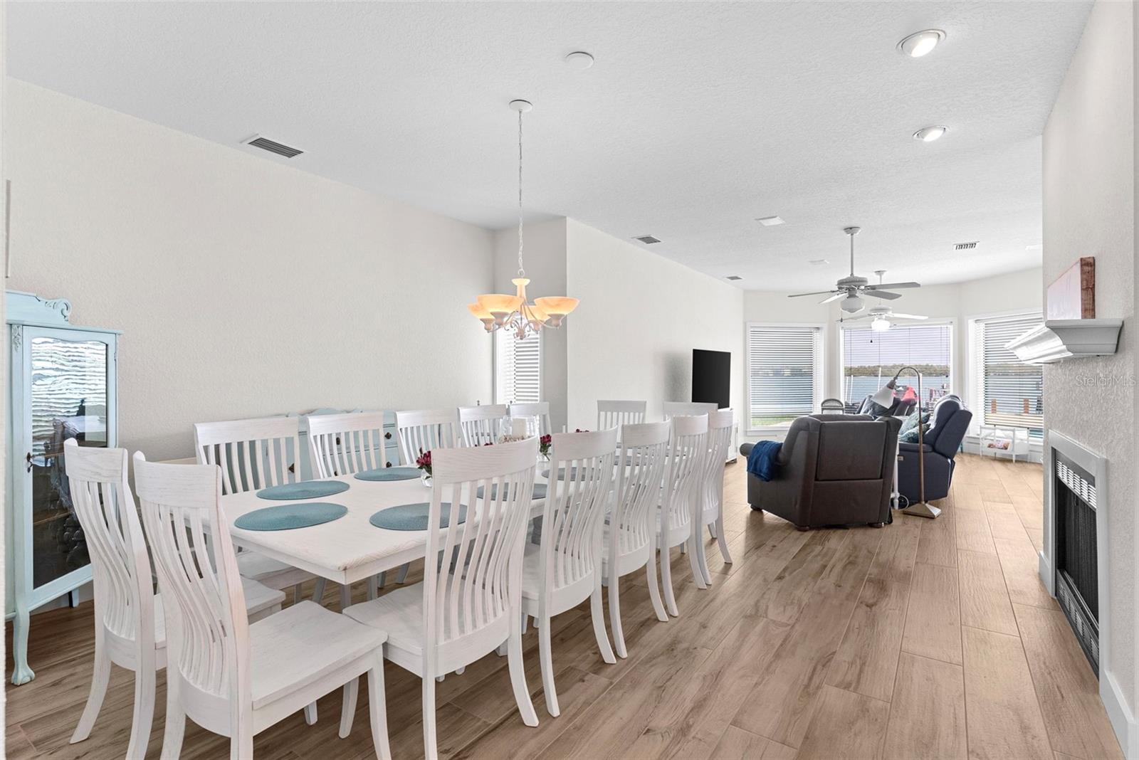 Image 16 of 57 For 11445 9th Street E